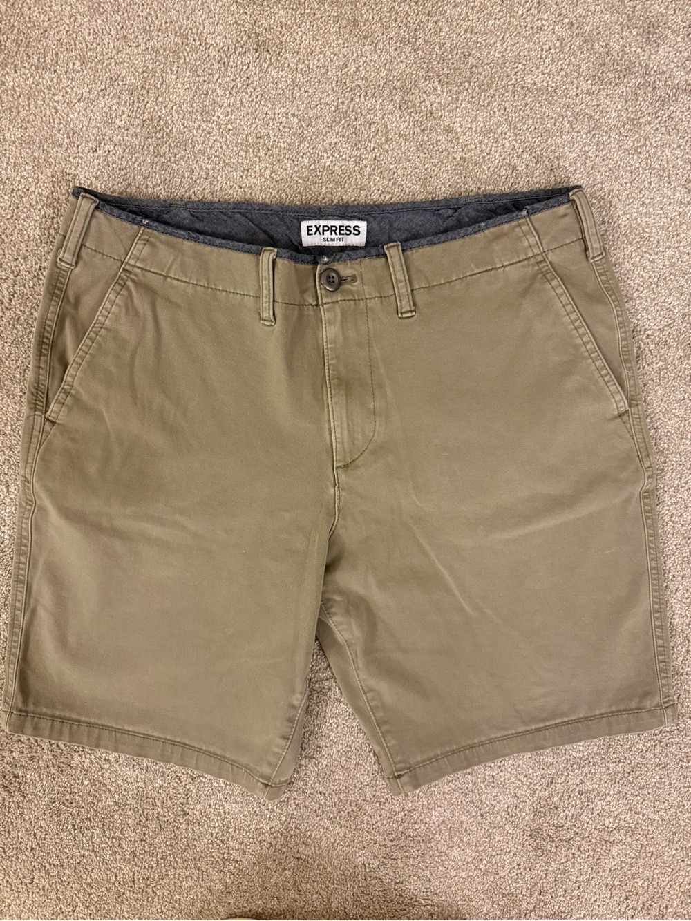 Express Men’s khaki chino slim fit shorts